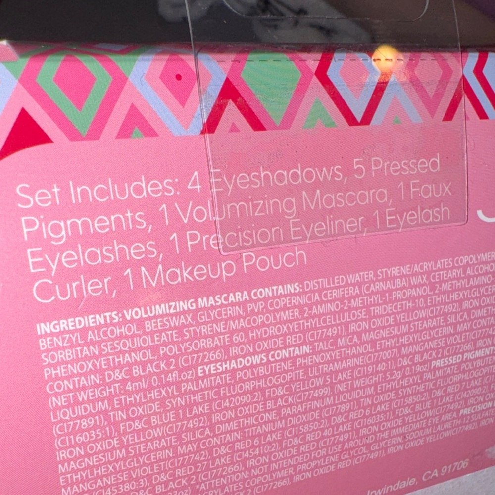 JLB Eyeconic-NWT Eye Makeup Kit with Pink Bag - Picture 11 of 11